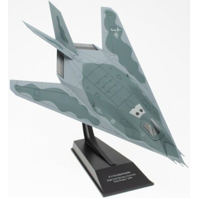 Dragon Hachette Lockheed F-117A Nighthawk USAF 53rd TEG Det.1:53rd WG Gray 2004 1:100