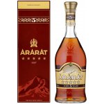 Ararat 5y 40% 0,7 l (karton) – Hledejceny.cz