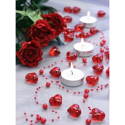 PartyDeco Dekorační srdíčka rudá 30 ks - dekorace červená srdce na svatební tabuli