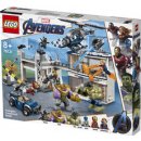  LEGO® Super Heroes 76131 Bitva o základnu Avengerů