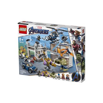 LEGO® Super Heroes 76131 Bitva o základnu Avengerů