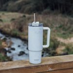 Quokka Termohrnek Vibe s brčkem 880 ml marble – Zbozi.Blesk.cz