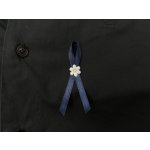 Svatba-eshop Svatební vývazek s kytičkou tmavě modrý - modré svatební vývazky, voničky – Zboží Dáma