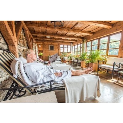 Pobyt se snídaní v resortu Štramberk Spa s perníkovou lázní i 4chodovým menu pro 2 osoby – Hledejceny.cz