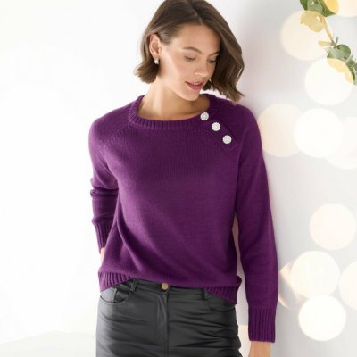 Pulovr s ozdobnými bižu knoflíky na rameni purpurová – Zboží Dáma