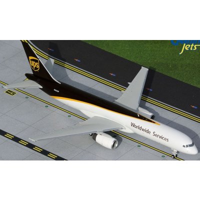 Gemini Boeing B757-24APF United Parcel Service UPS USA 1:200 – Zbozi.Blesk.cz