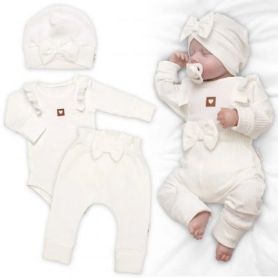 Žebrovaná rostoucí souprava 3D Baby Girl smetanová – Sleviste.cz
