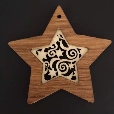 AMADEA Dřevěná ozdoba z masivu s vkladem hvězda s ornamentem 8 cm – Hledejceny.cz