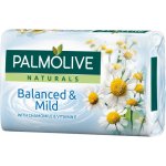 Palmolive Naturals Balanced & Mild toaletní mýdlo Chamomile & Vitamín E 90/100 g – Zboží Mobilmania