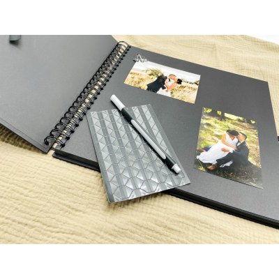 Fotoalbum Eukalyptus černé Formát: 30x30 cm (1099 Kč), Nápis: Vlastní nápis +200 Kč – Zboží Živě