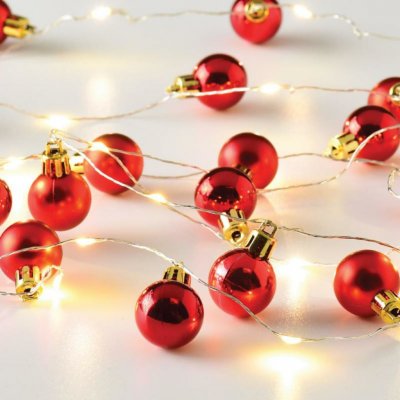 ACA Lighting vánoční girlanda s červenými baňkami 20 LED WW stříbrný měďený drát dekorační řetěz baterie 2xAA IP20 190+30cm X13201101 – Zbozi.Blesk.cz