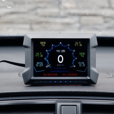 Palubní DISPLEJ 3,5" LCD, GPS měřič rychlosti s vestavěným víceosým gyroskopem a přísavkou | Zboží Auto