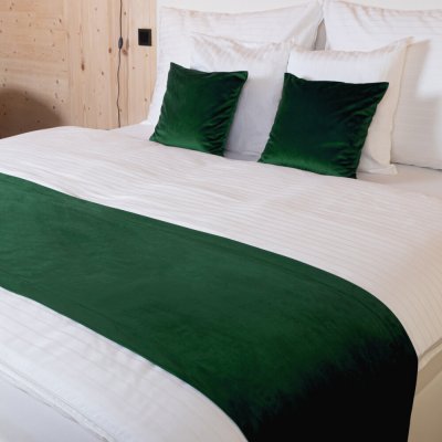 Biante přehoz na postel Sametový Velvet Premium SVP-032 Zelený 50 x 260 cm – Zboží Dáma