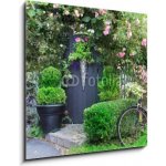 Skleněný obraz 1D - 50 x 50 cm - Small charming garden gate. Malá okouzlující zahradní brána. – Zboží Mobilmania