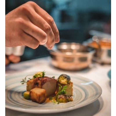 Degustační 6-ti chodové menu s vinou degustací od Ondry Slaniny – Hledejceny.cz