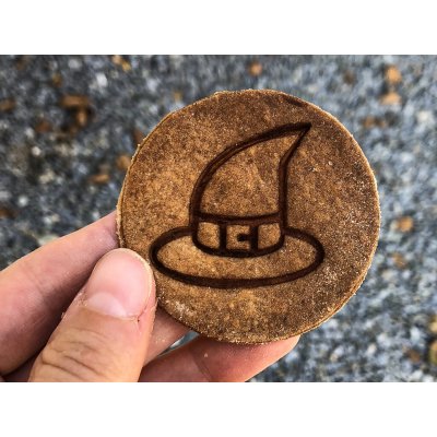 TVOŘÍTKO Čarodějnický klobouk - razítko Rozměr: 5 cm, + Vykrajovátko: Ano – Hledejceny.cz