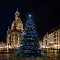 DecoLED LED světelná sada na vánoční stromy vysoké 15-17 m modrá