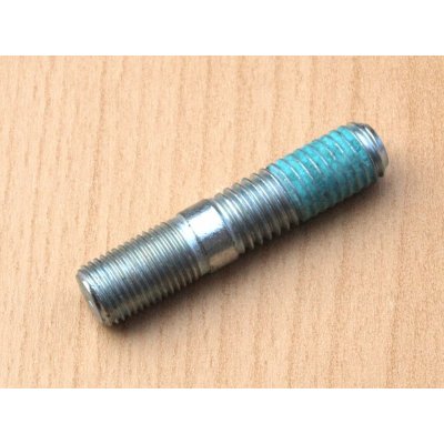 Šroub závrtný M10/M10x1x22 (úchyt alternátoru, úchyt válce 750 SV) – HobbyKompas.cz