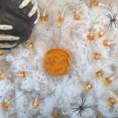Nebožtík | Vykrajovátka s razítkem na Halloween a Čarodějnice | Strašidelné vykrajovátko – Hledejceny.cz