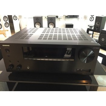 Onkyo TX-NR555