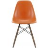 Jídelní židle Vitra Eames Fiberglass DSW red orange/dark maple