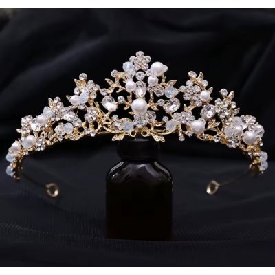 B-Top slavnostní korunka Tiára do vlasů Princess Crystal zlatá – Zboží Dáma B-Top slavnostní korunka Tiára do vlasů Princess Crystal zlatá – Zboží Dáma