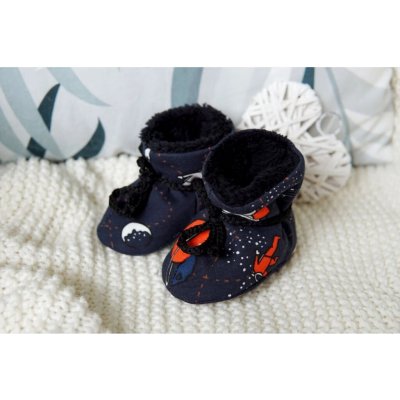 Amálka zateplené bačkůrky Vesmír černá chlupatá podšívka – Zbozi.Blesk.cz