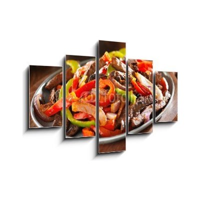 Obraz 5D pětidílný - 150 x 100 cm - mexican food - beef fajitas and bell peppers mexické jídlo