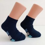 BODEN Nízké ponožky z bambusové viskózy Tmavě modrá – Zboží Mobilmania