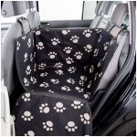 Trixie Autopotah-nylon vak s fleecovým polstrováním černý s béžovými packami 50 x 145 cm – Sleviste.cz