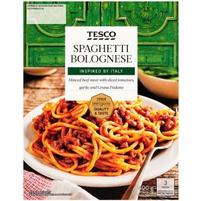 Tesco Vařené semolinové špagety s rajčatovo-masovou omáčkou a sýrem Grana Padano 400 g – Zbozi.Blesk.cz