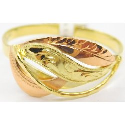 Klenoty Budín Mohutný zlatý prsten s gravírováním 585/1,85gr 3216053