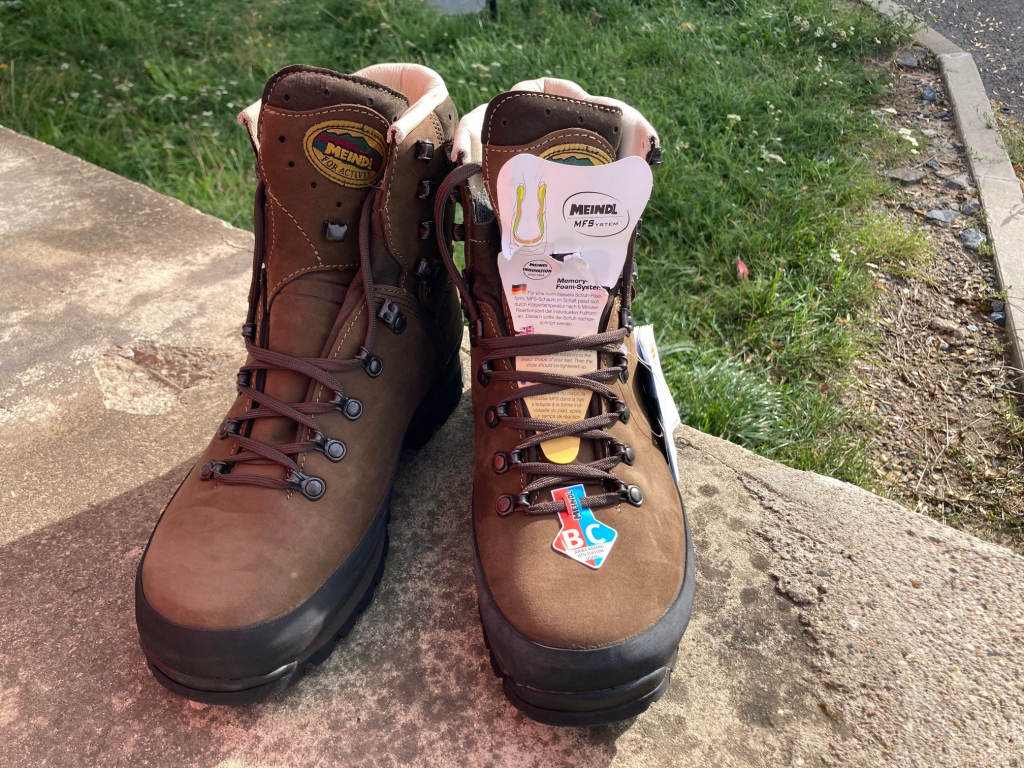 Meindl Island MFS Active GTX Wide brown