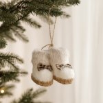 HOMLA Závěsná dekorace boty Separee – Zboží Dáma