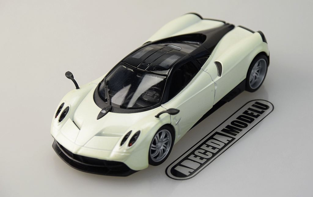 Welly Pagani Huayra 1:24