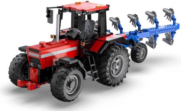 IQ models TRAKTOR s pluhem stavebnice na vysílačku 1/17 1675 dílků RC_300374 RTR 1:17