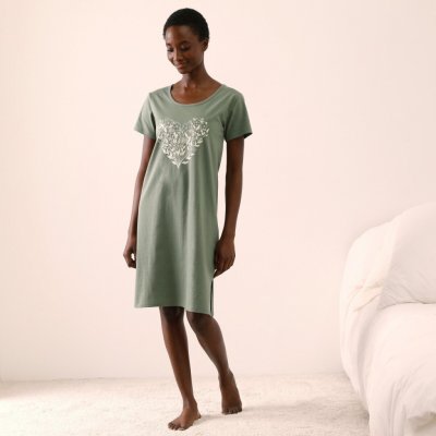 Blancheporte noční košile s krátkými rukávy a potiskem srdce khaki – Sleviste.cz