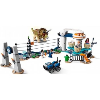 LEGO® Jurassic World 75937 Triceratopsovo běsnění