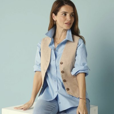 Klasická vesta pro menší postavu béžová – Zboží Dáma