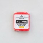 SweetArt potahovací a modelovací hmota vanilková Coral Red 250 g – Sleviste.cz