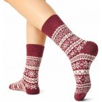 Vlnka ponožky s ovčí vlnou Merino s norským vzorem červená – Sleviste.cz