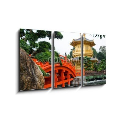 Obraz 3D třídílný - 90 x 50 cm - The Golden pavilion and red bridge in Nan Lian Garden, Hong Kong Zlatý pavilon a červený most v Nan Lian Garden, Hong Kong – Hledejceny.cz