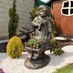 Roto květináč DĚVČÁTKO s trakařem bronzově hnědá /325 x 340 x 880 – Zboží Dáma