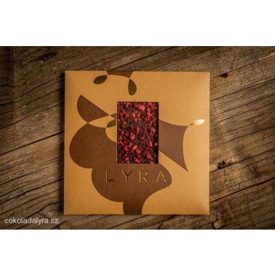 Lyra PREMIUM MILK JAHODA, BRUSINKA Mléčná čokoláda s lyofilizovanými jahodami a brusinkami 80 g – Zboží Mobilmania