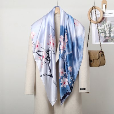 hedvábný šátek Sakury v horách – Zboží Dáma