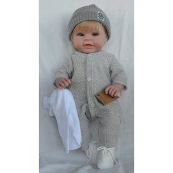 Lamagik Realistické miminko blonďatá holčička Paula v šedém overalu