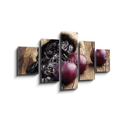 Obraz 5D pětidílný - 125 x 70 cm - Prunes with plums in small sack Slivky se švestkami v malém pytli – Zbozi.Blesk.cz