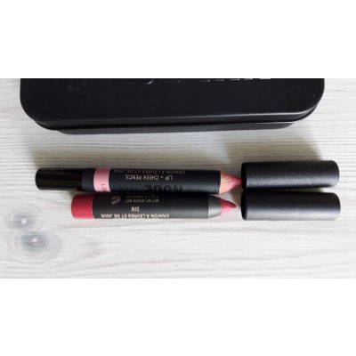 Nudestix Gel Color univerzální tužka na rty a tváře Wicked 2,8 g – Sleviste.cz