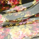 Hedvábný šifon černý, barevné rozpité květy, š.135 – Zboží Dáma