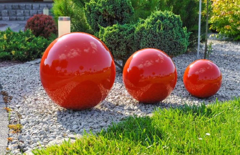 Zahradní dekorační koule ERA 38 cm z polyesterové pryskyřice, červená barva  | Srovnanicen.cz